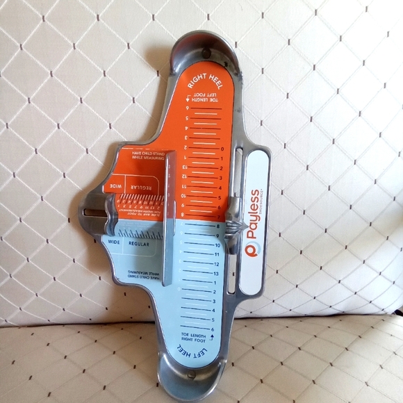 SHOE SIZER FOR CHILD - Picture 1 of 2